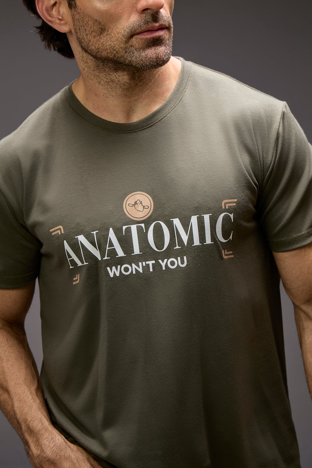 Camiseta Verde Militar Anatomic