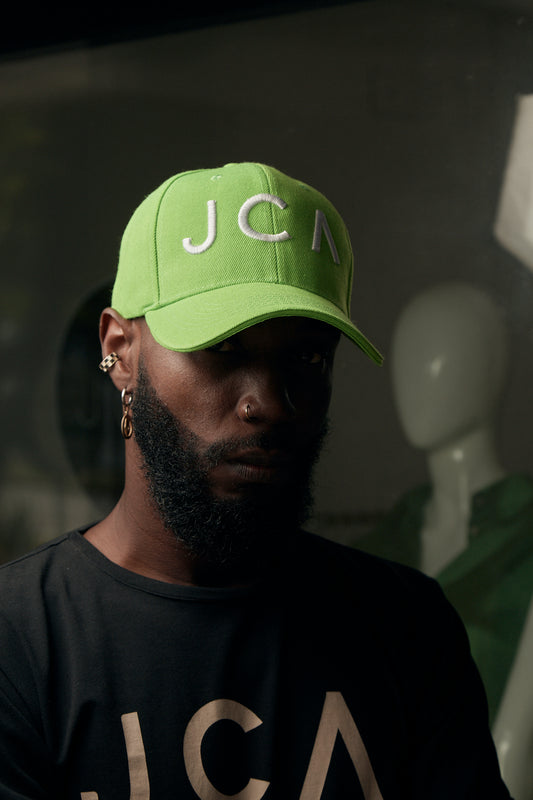 Gorra Verde Neón con Bordado Blanco